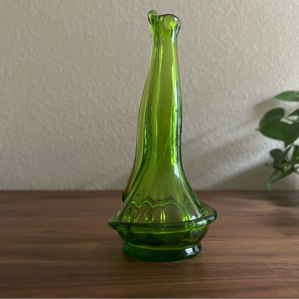 Unique Vintage Vintage Kanawha Green Optical Swung Vase With Spiral Rope Detai